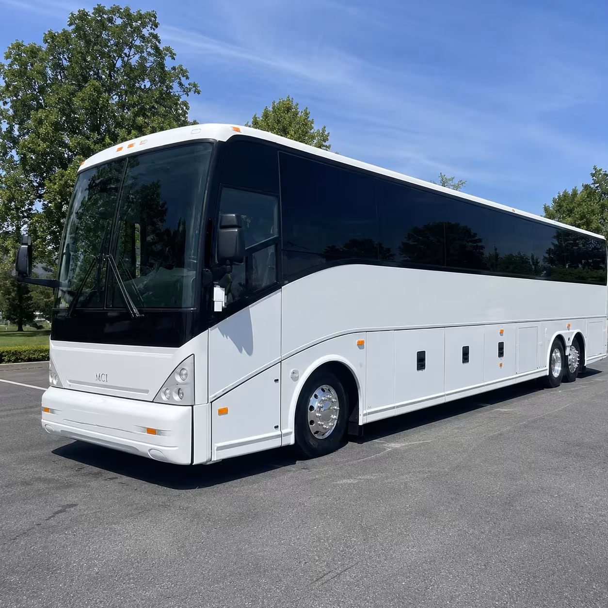 charter bus rentals for grr arrival pickups in wyoming