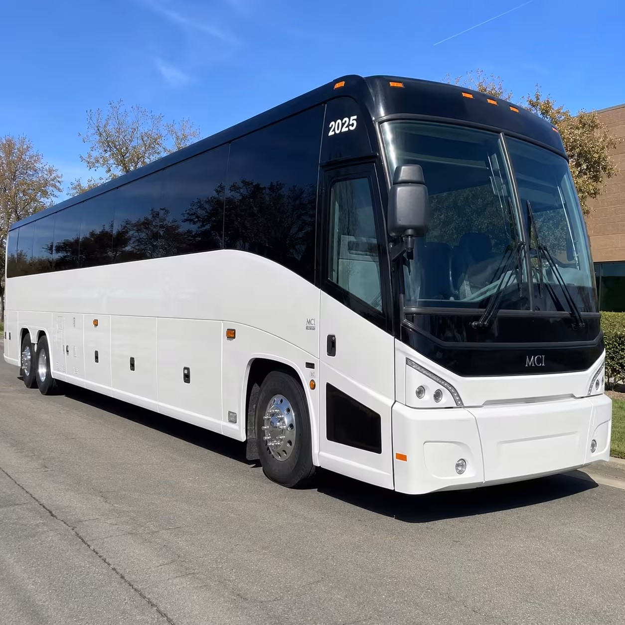 construction and worksite shuttles in wyoming michigan