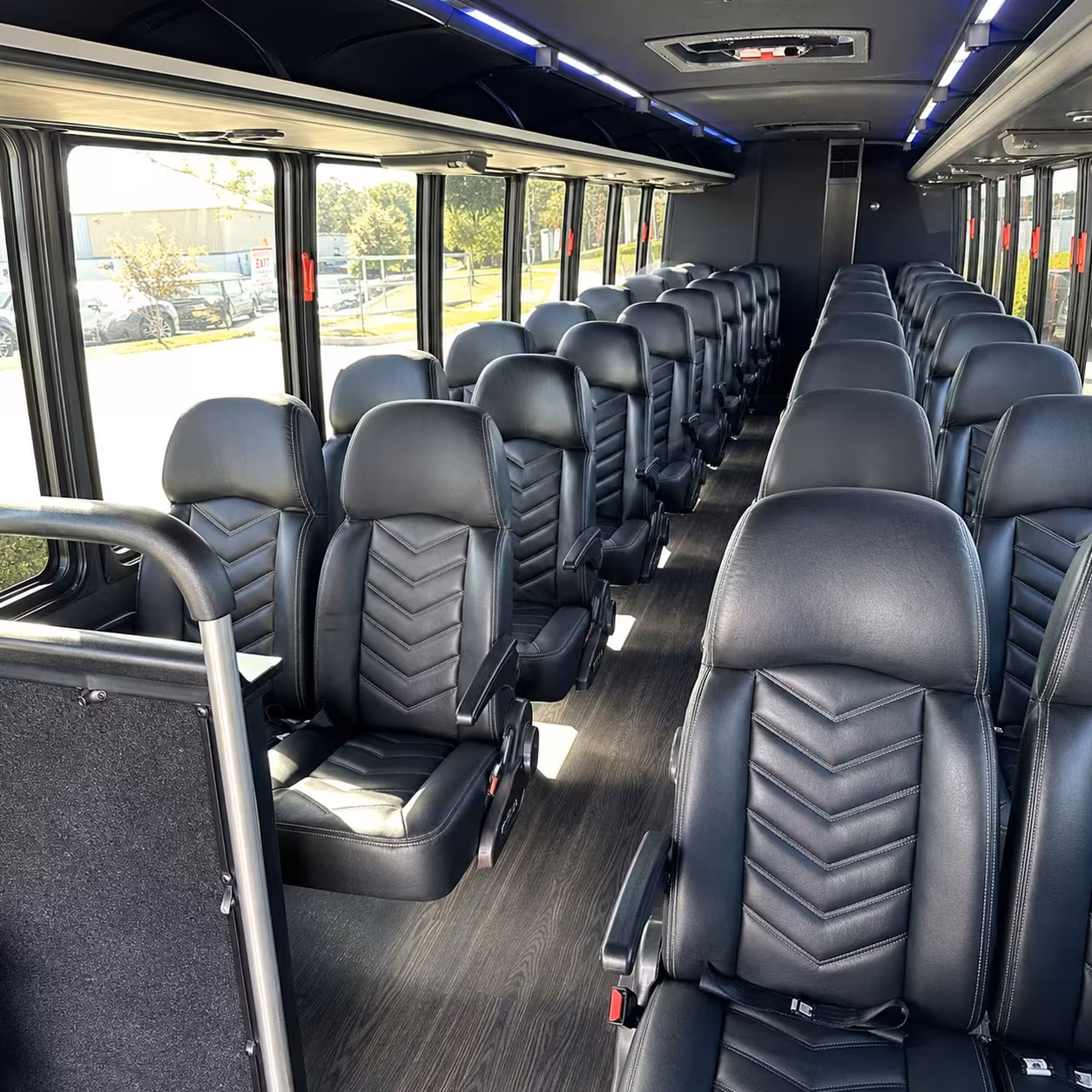 wyoming 18 passenger minibus rental