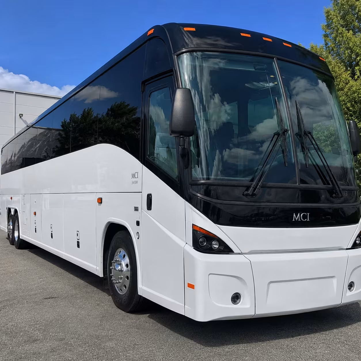 wyoming charter bus rentals for corporate events and company outings
