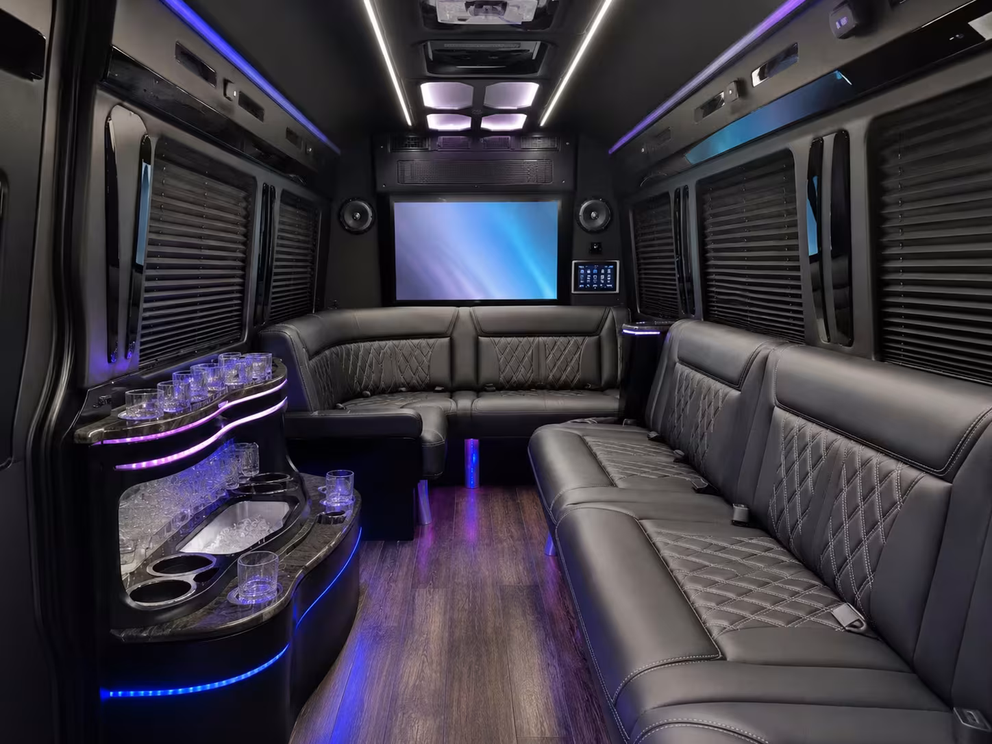 wyoming group transportation to gerald r ford international airport